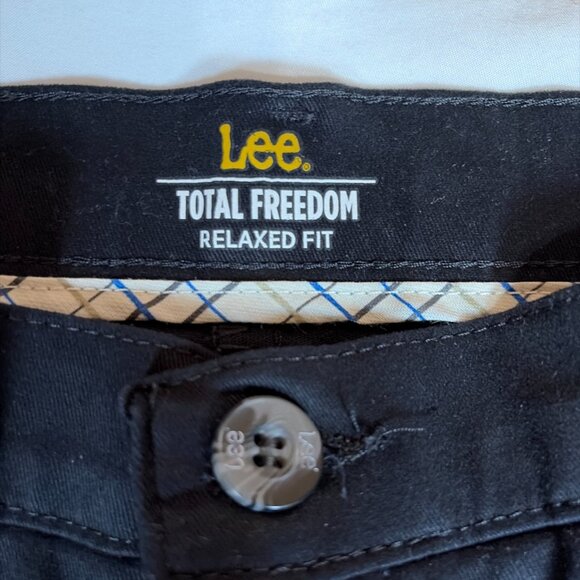 Lee Total Freedom Relaxed Fit Pants Men's 34x30 Black Cotton Blend - Picture 6 of 8